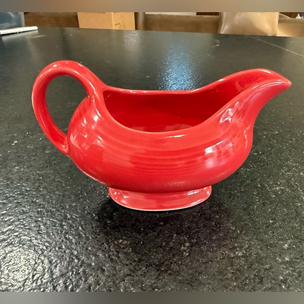 Homer Laughlin Fiesta Scarlet Red Gravy / Sauce Boat – Made in USA 🇺🇸 - Picture 1 of 5